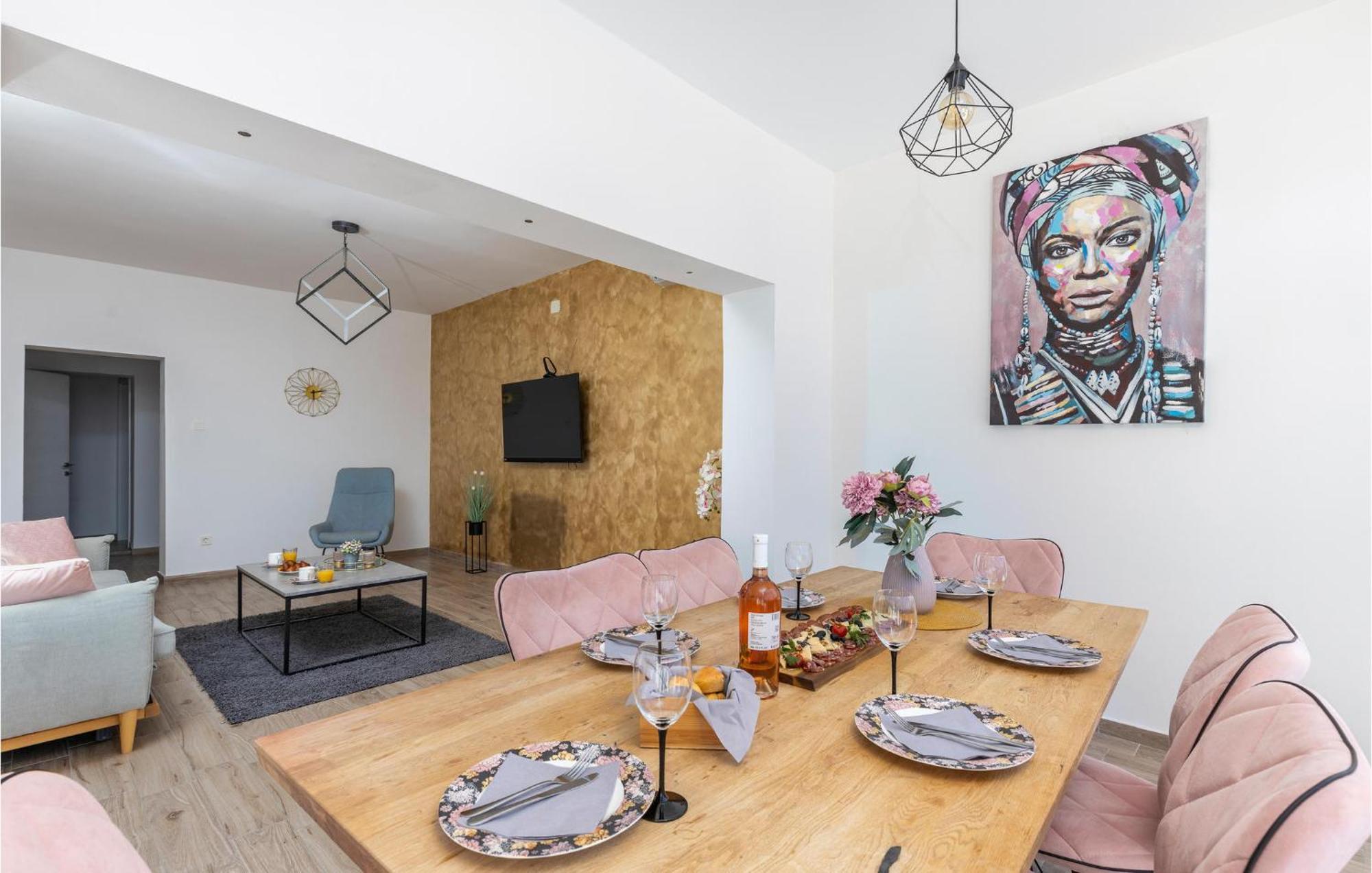 Amazing Apartment In Rijeka With Wifi Exterior photo